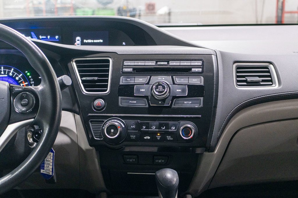 2013 Honda Civic Sdn LX in Charlemagne, Quebec - 8 - w1024h768px