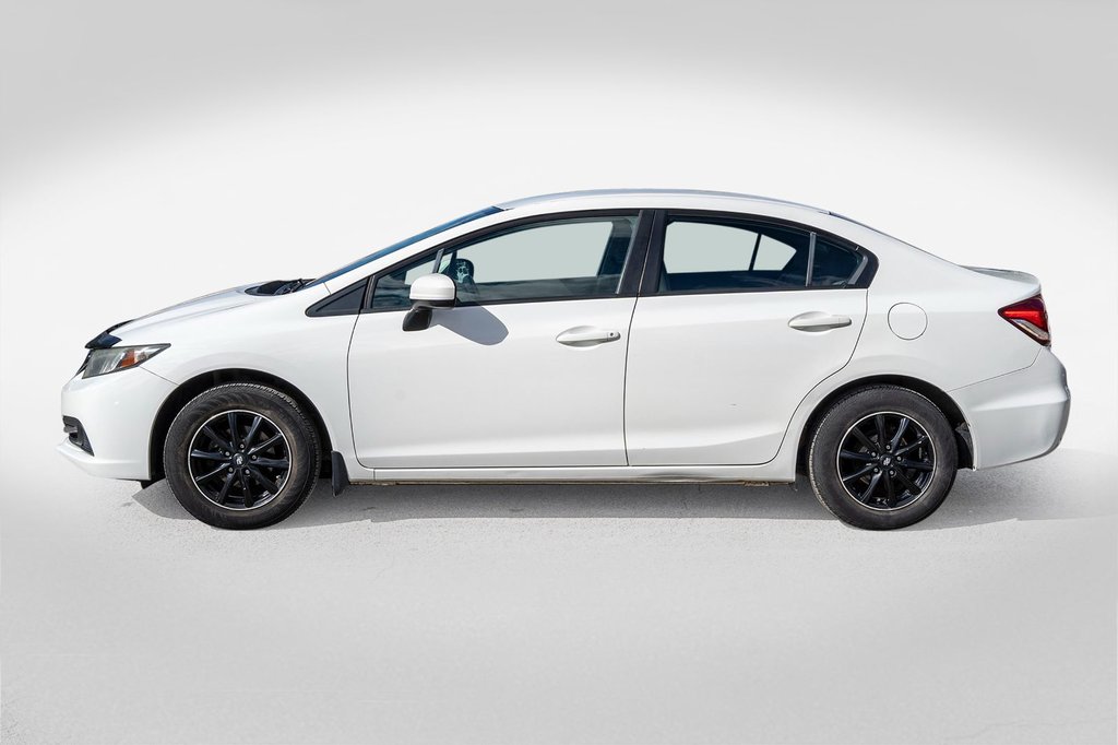 Honda Civic Sedan LX 2015 à Charlemagne, Québec - 3 - w1024h768px