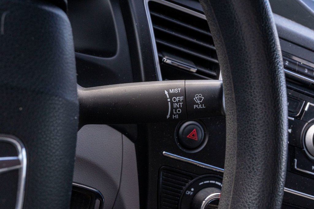 Honda Civic Sedan LX 2015 à Charlemagne, Québec - 18 - w1024h768px