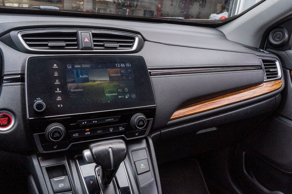 2017 Honda CR-V TOURING **CUIR+TOIT+MAG+CAMÉRA+AUCUN CARFAX** in Charlemagne, Quebec - 11 - w1024h768px