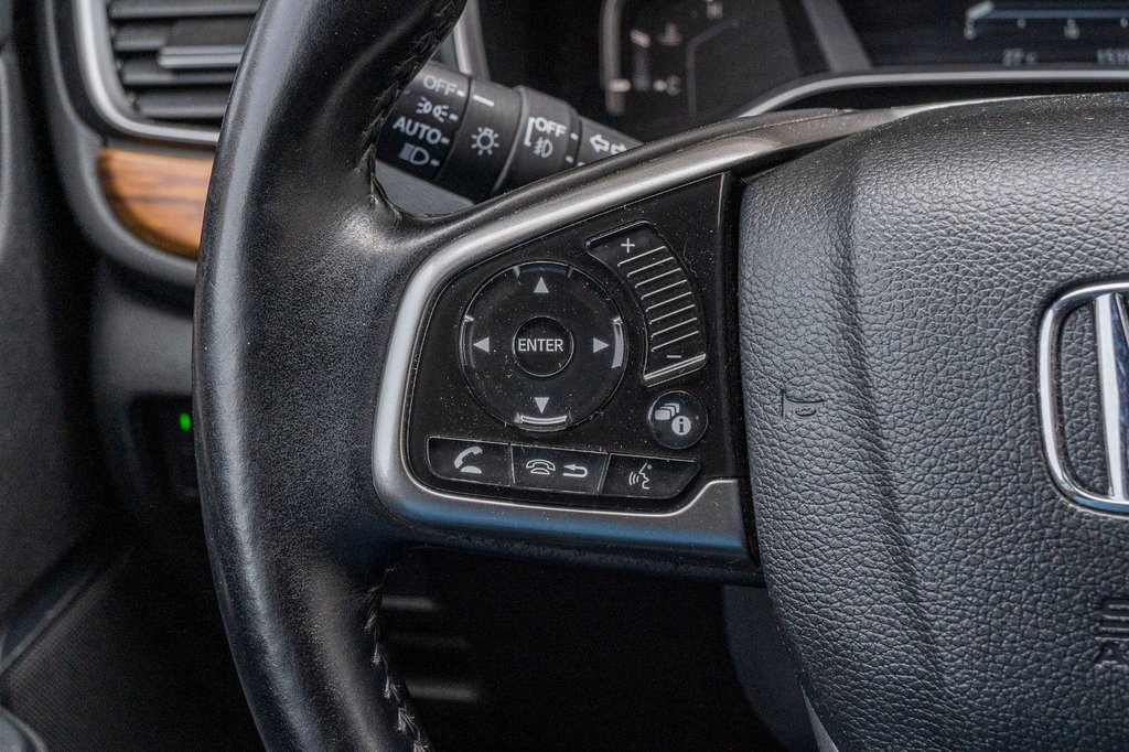 2017 Honda CR-V TOURING **CUIR+TOIT+MAG+CAMÉRA+AUCUN CARFAX** in Charlemagne, Quebec - 9 - w1024h768px