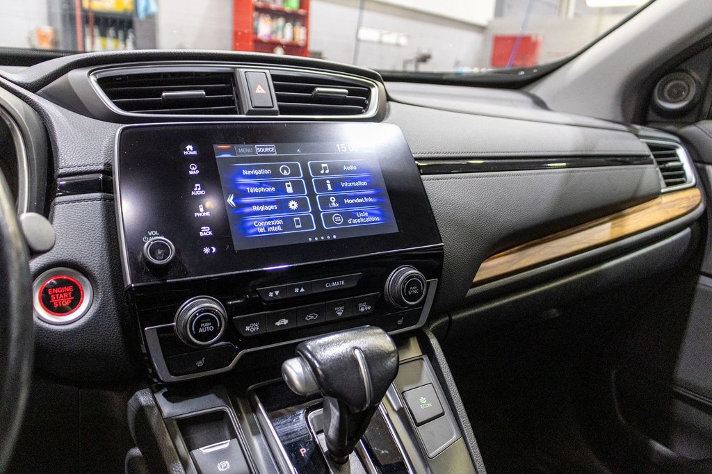 2017 Honda CR-V Touring in Charlemagne, Quebec - 10 - w1024h768px