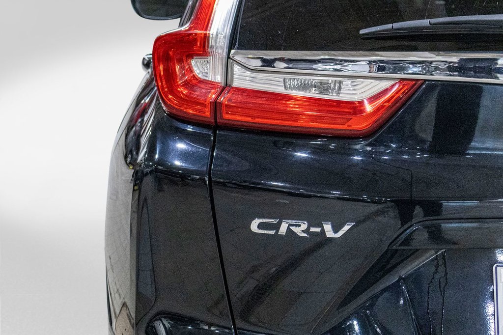 2017 Honda CR-V Touring in Charlemagne, Quebec - 29 - w1024h768px