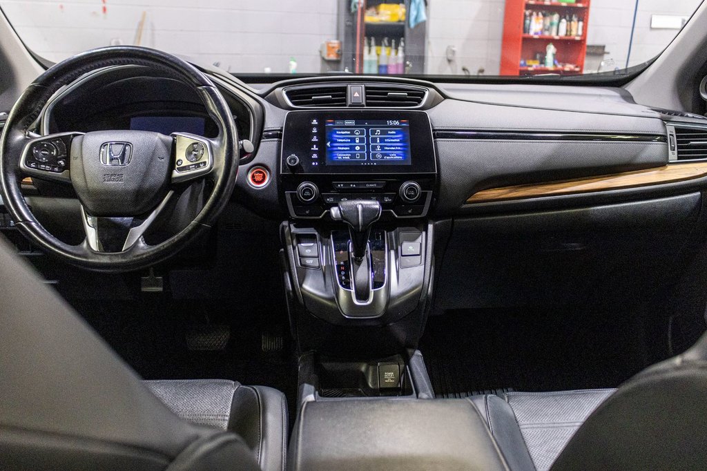 2017 Honda CR-V Touring in Charlemagne, Quebec - 21 - w1024h768px