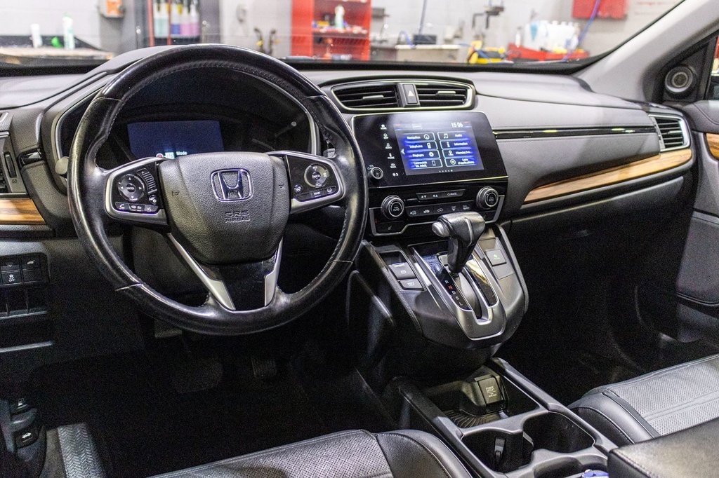 2017 Honda CR-V Touring in Charlemagne, Quebec - 7 - w1024h768px