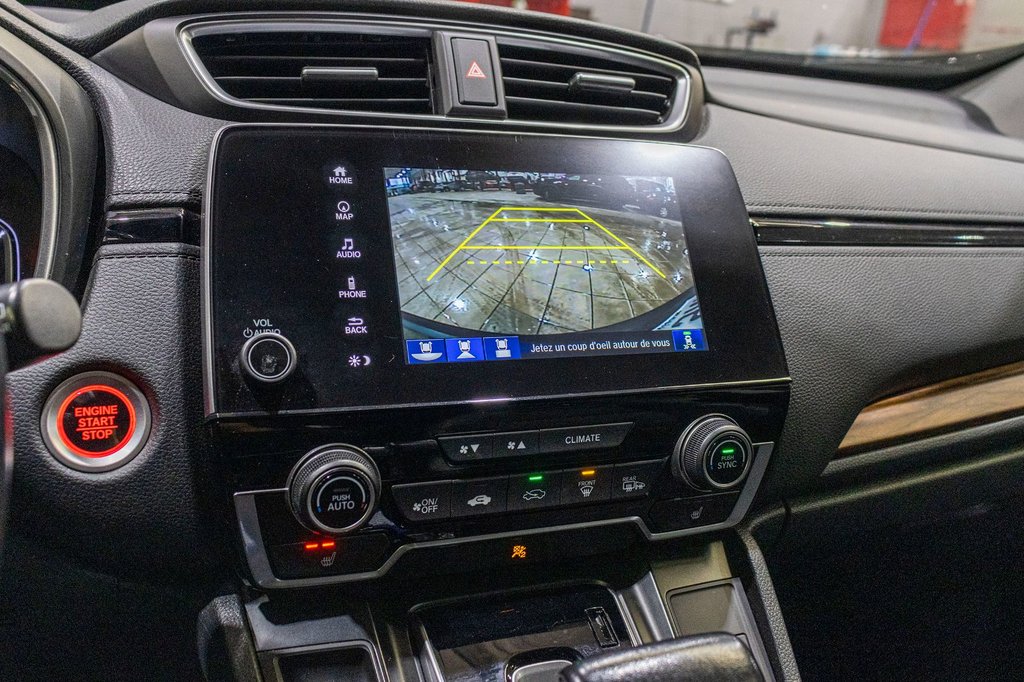 2017 Honda CR-V Touring in Charlemagne, Quebec - 15 - w1024h768px