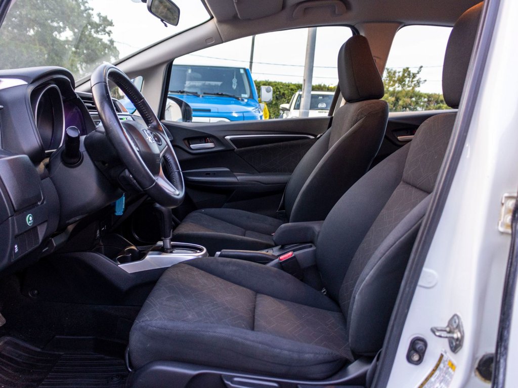 2017 Honda Fit SE**JAMAIS ACCIDENTÉ + CAMÉRA DE RECUL + MAGS in Saint-Jérôme, Quebec - 21 - w1024h768px