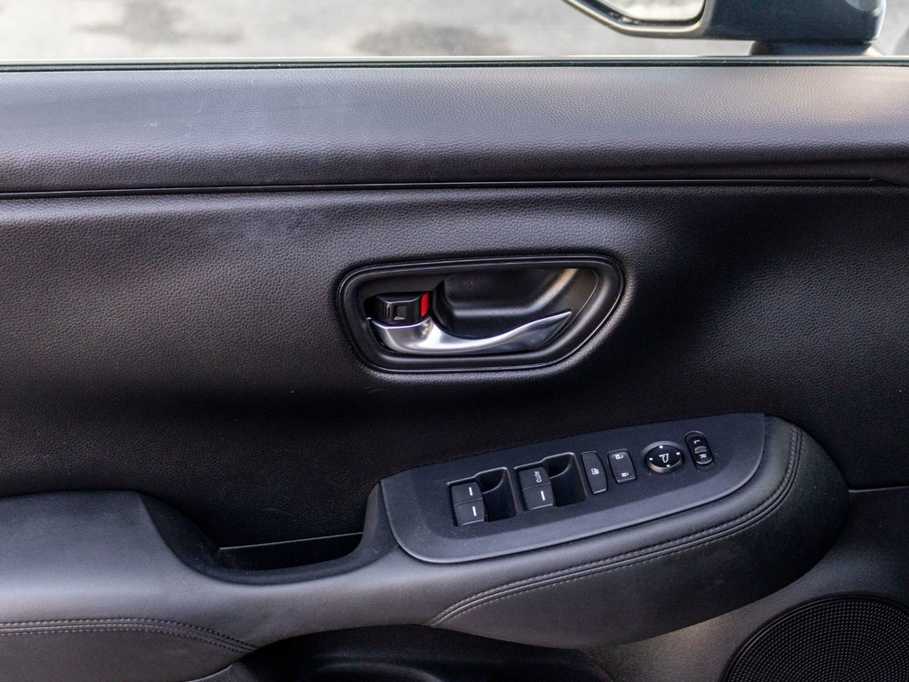 2024 Honda HR-V LX AWD **BAS KILO+CARPLAY+ANDROID AUTO+MAG** in Saint-Jérôme, Quebec - 28 - w1024h768px