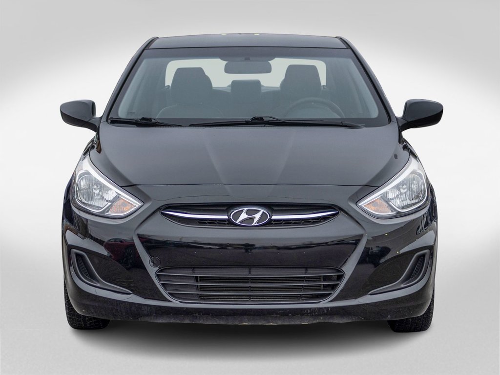 Hyundai Accent LE 2016 à Saint-Jérôme, Québec - 2 - w1024h768px