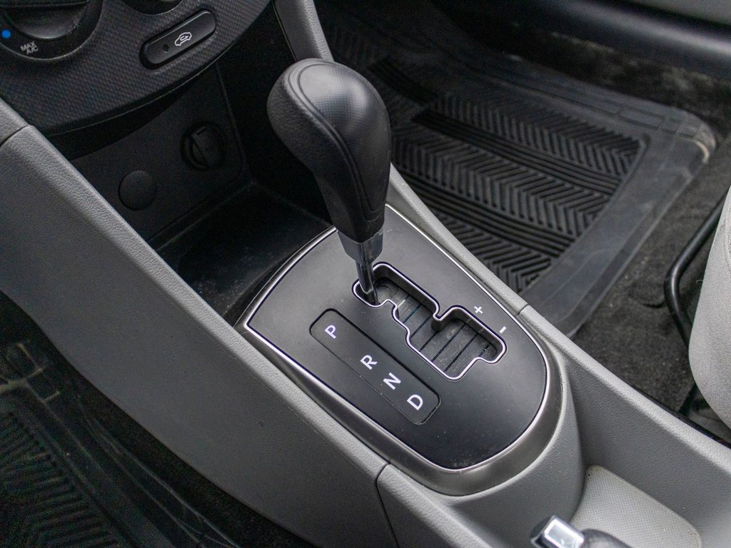 Hyundai Accent LE 2016 à Saint-Jérôme, Québec - 13 - w1024h768px
