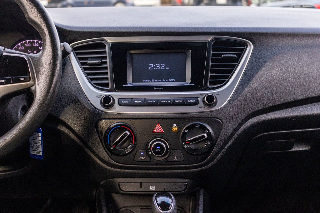 Hyundai Accent LE 2018 à Charlemagne, Québec - 8 - w1024h768px