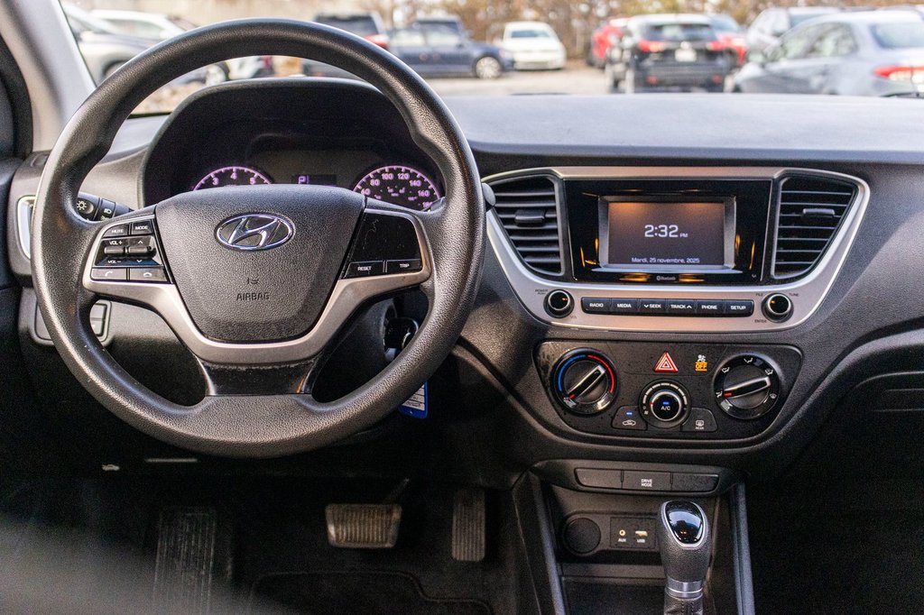 Hyundai Accent LE 2018 à Charlemagne, Québec - 7 - w1024h768px