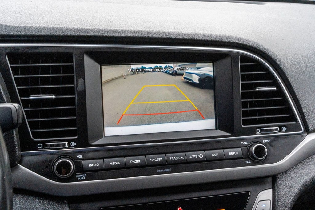 2018 Hyundai Elantra GL **MANUELLE+SIÈGES CHAUFFANTS+CAMÉRA+CARPLAY** in Charlemagne, Quebec - 13 - w1024h768px