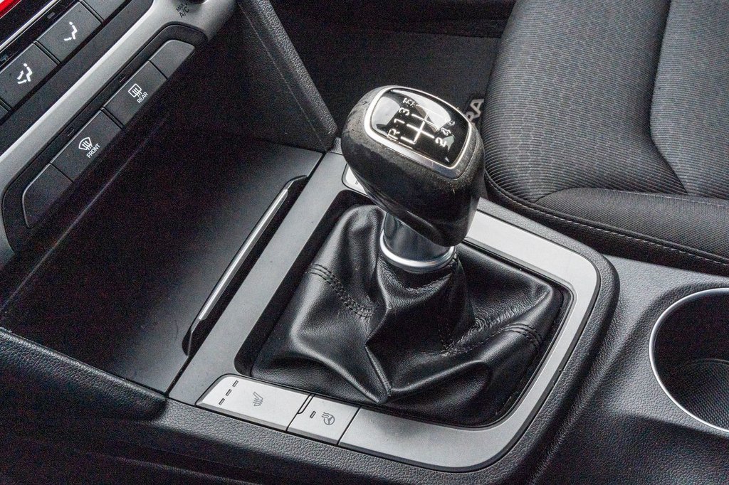 2018 Hyundai Elantra GL **MANUELLE+SIÈGES CHAUFFANTS+CAMÉRA+CARPLAY** in Charlemagne, Quebec - 12 - w1024h768px