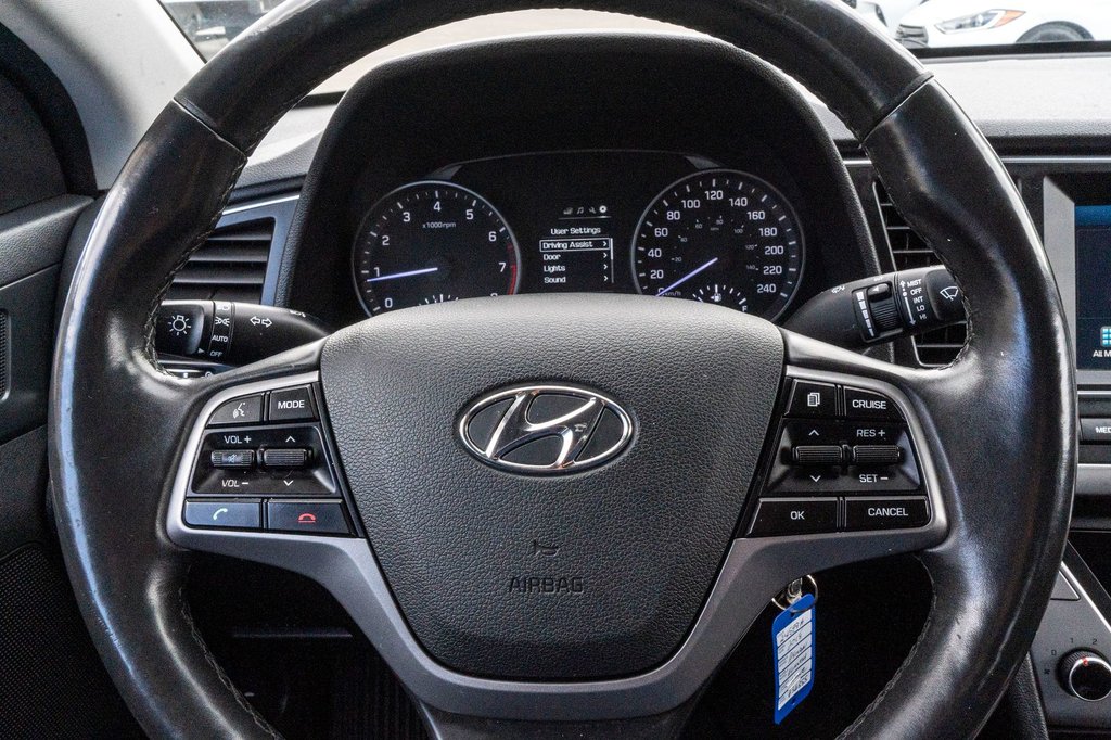 2018 Hyundai Elantra GL **MANUELLE+SIÈGES CHAUFFANTS+CAMÉRA+CARPLAY** in Charlemagne, Quebec - 8 - w1024h768px