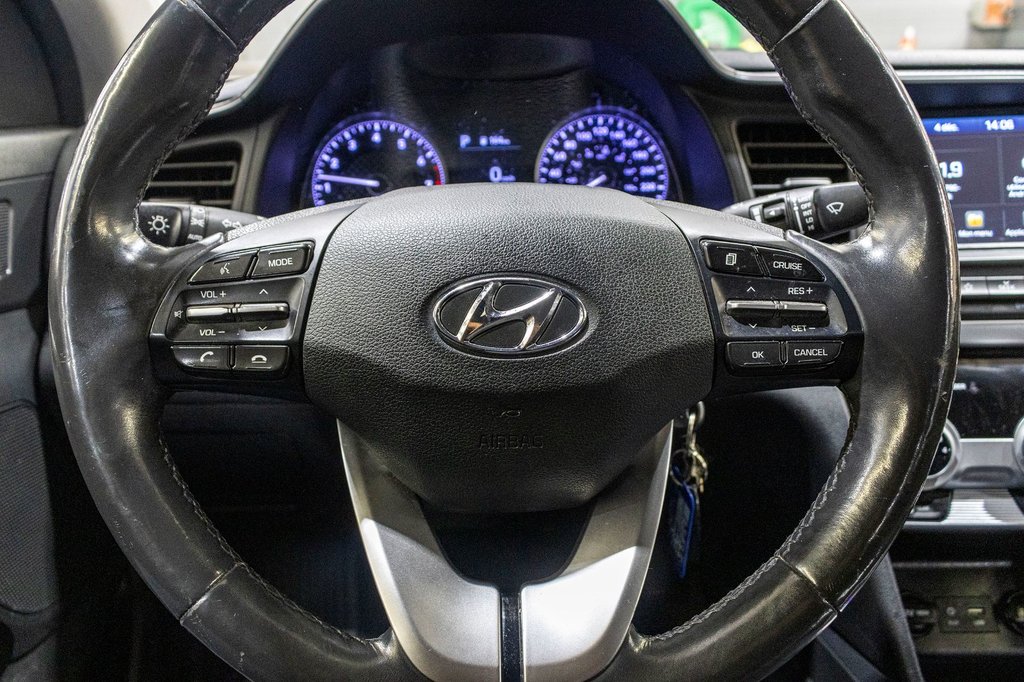 2020 Hyundai Elantra Preferred in Charlemagne, Quebec - 10 - w1024h768px