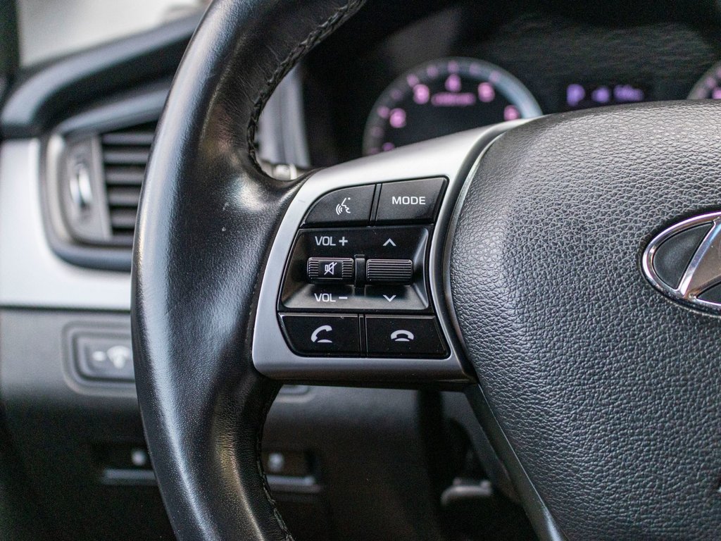 Hyundai Sonata Essential 2019 à Saint-Jérôme, Québec - 11 - w1024h768px