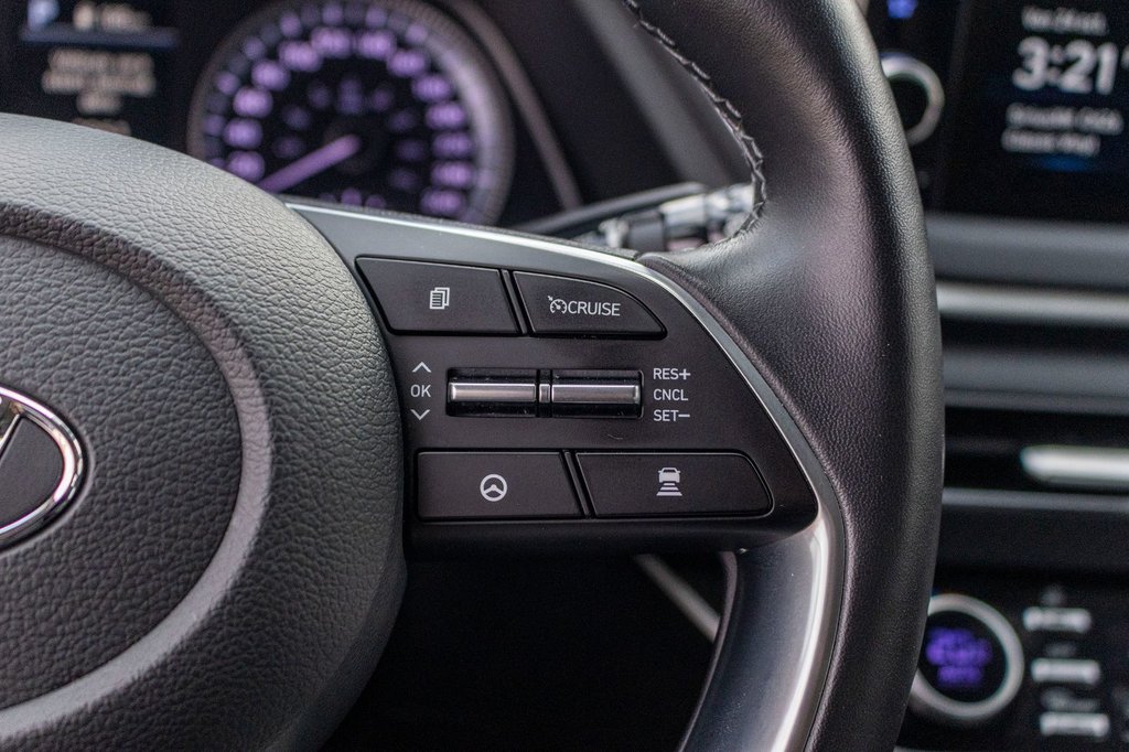 2023 Hyundai Sonata PREFERRED **JAMAIS ACCIDENTÉ+ in Charlemagne, Quebec - 12 - w1024h768px