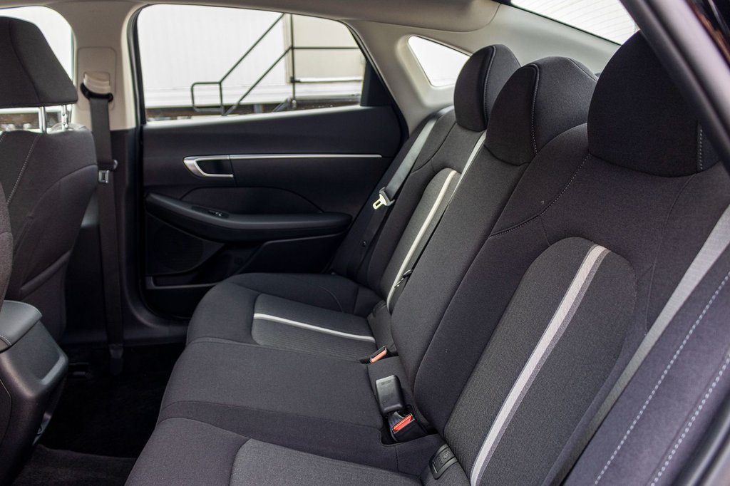 2023 Hyundai Sonata PREFERRED **JAMAIS ACCIDENTÉ+ in Charlemagne, Quebec - 30 - w1024h768px