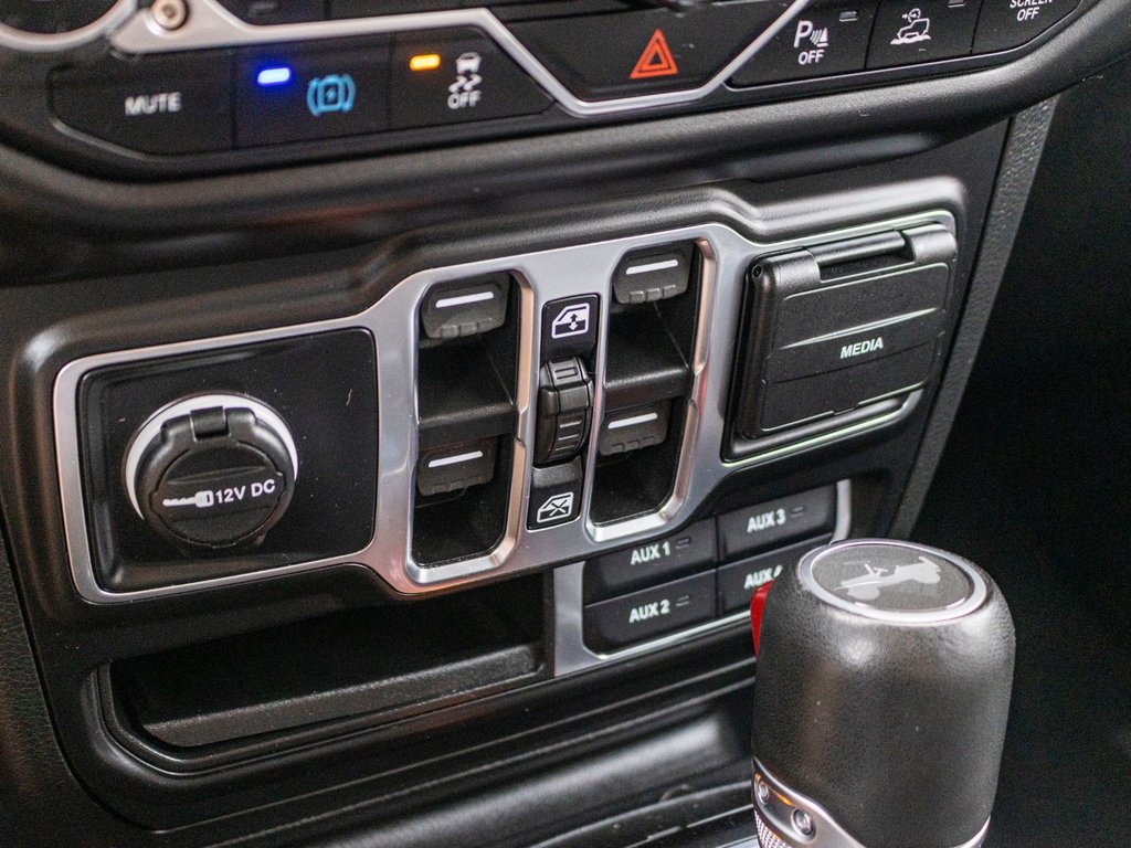 2023 Jeep Wrangler 4xe High Altitude**SIÈGES EN CUIR + HYBRIDE BRANCHABLE in Saint-Jérôme, Quebec - 15 - w1024h768px