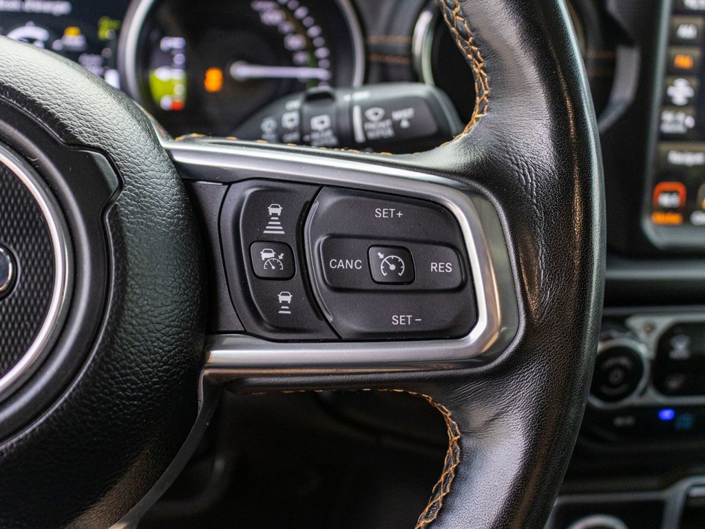 2023 Jeep Wrangler 4xe High Altitude**SIÈGES EN CUIR + HYBRIDE BRANCHABLE in Saint-Jérôme, Quebec - 11 - w1024h768px