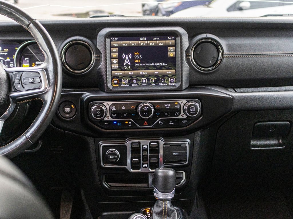2023 Jeep Wrangler 4xe High Altitude**SIÈGES EN CUIR + HYBRIDE BRANCHABLE in Saint-Jérôme, Quebec - 9 - w1024h768px