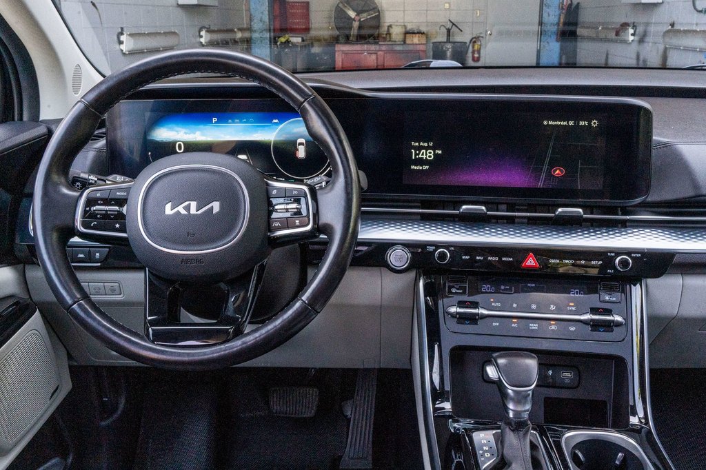 2024 Kia Carnival SX **CUIR+TOIT OUVRANT DOUBLE+BOSE+CAMÉRA 360DEG** in Charlemagne, Quebec - 7 - w1024h768px