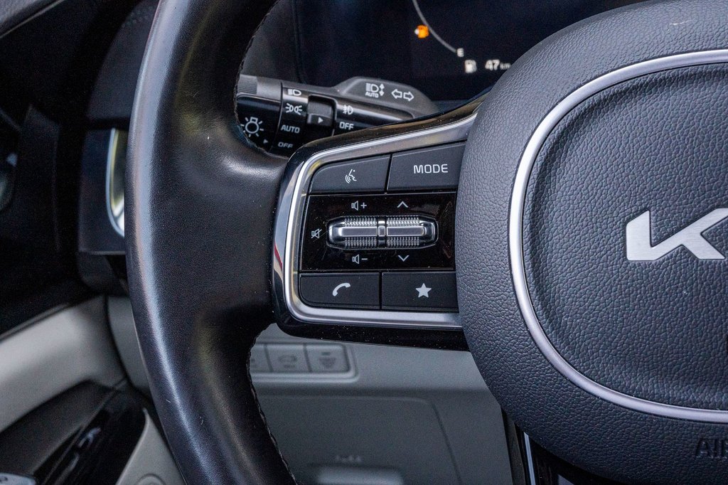 2024 Kia Carnival SX **CUIR+TOIT OUVRANT DOUBLE+BOSE+CAMÉRA 360DEG** in Charlemagne, Quebec - 9 - w1024h768px