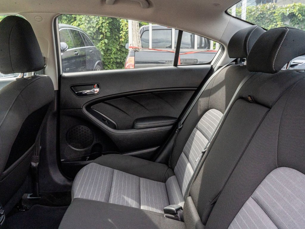Kia Forte EX**SIÈGES AVANT CHAUFFANTS + CAM DE RECUL 2016 à Charlemagne, Québec - 7 - w1024h768px