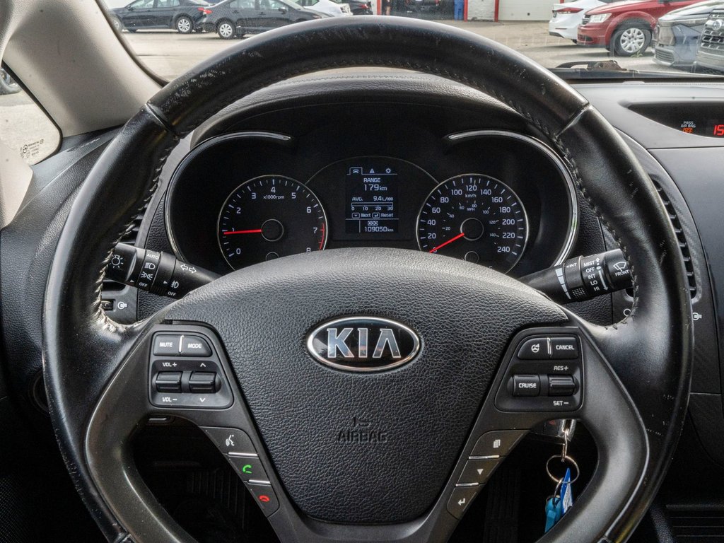 Kia Forte EX**SIÈGES AVANT CHAUFFANTS + CAM DE RECUL 2016 à Charlemagne, Québec - 8 - w1024h768px