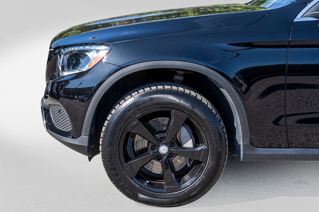 2017 Mercedes-Benz GLC300 **JAMAIS ACCIDENTÉ+CUIR+MAG+TOIT PANO+CAMÉRA** in Charlemagne, Quebec - 26 - w1024h768px
