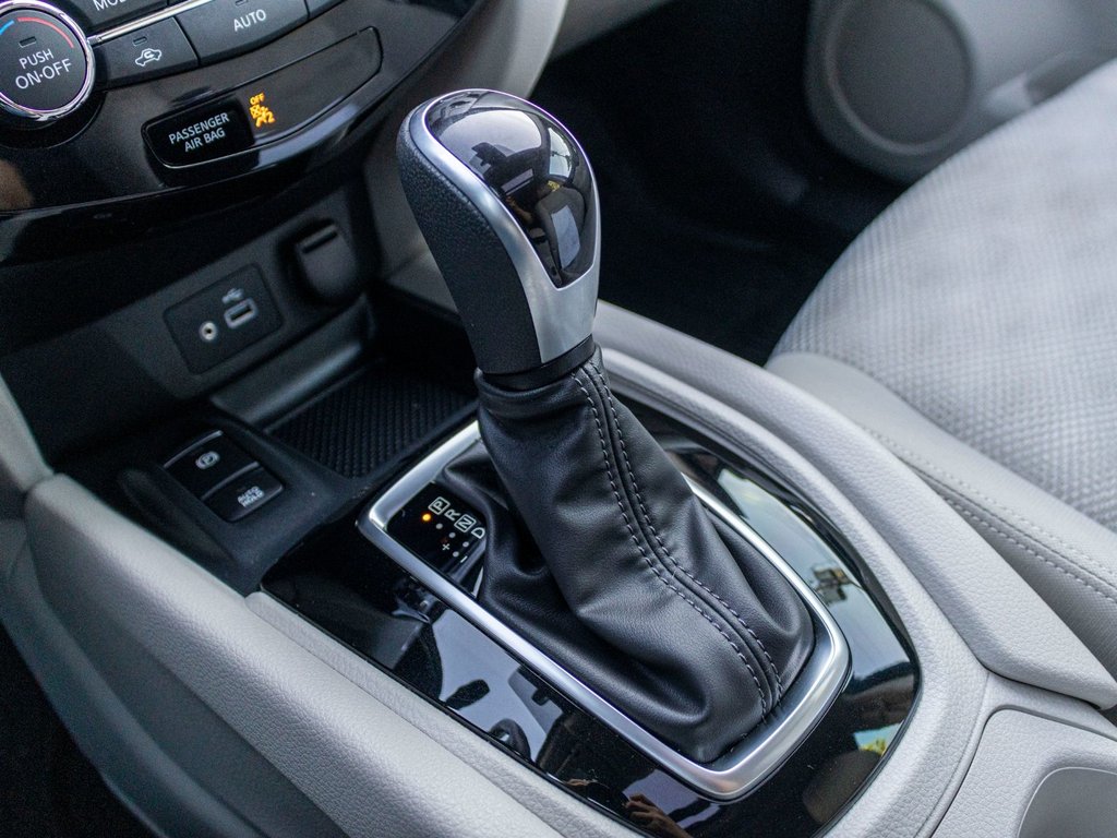 Nissan Qashqai SV AWD**JAMAIS ACCIDENTÉ + CARPLAY + CAM DE RECUL 2023 à Saint-Jérôme, Québec - 13 - w1024h768px