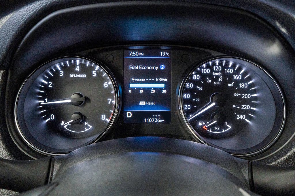 2019 Nissan Rogue SV AWD **JAMAIS ACCIDENTÉ+CAMÉRA+BLUETOOTH+MAG** in Charlemagne, Quebec - 16 - w1024h768px