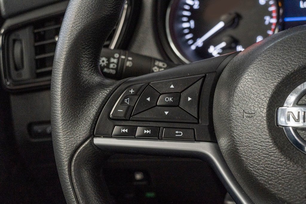 2019 Nissan Rogue SV AWD **JAMAIS ACCIDENTÉ+CAMÉRA+BLUETOOTH+MAG** in Charlemagne, Quebec - 10 - w1024h768px
