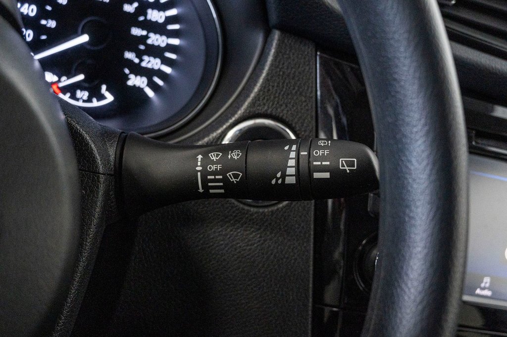 2019 Nissan Rogue SV AWD **JAMAIS ACCIDENTÉ+CAMÉRA+BLUETOOTH+MAG** in Charlemagne, Quebec - 18 - w1024h768px