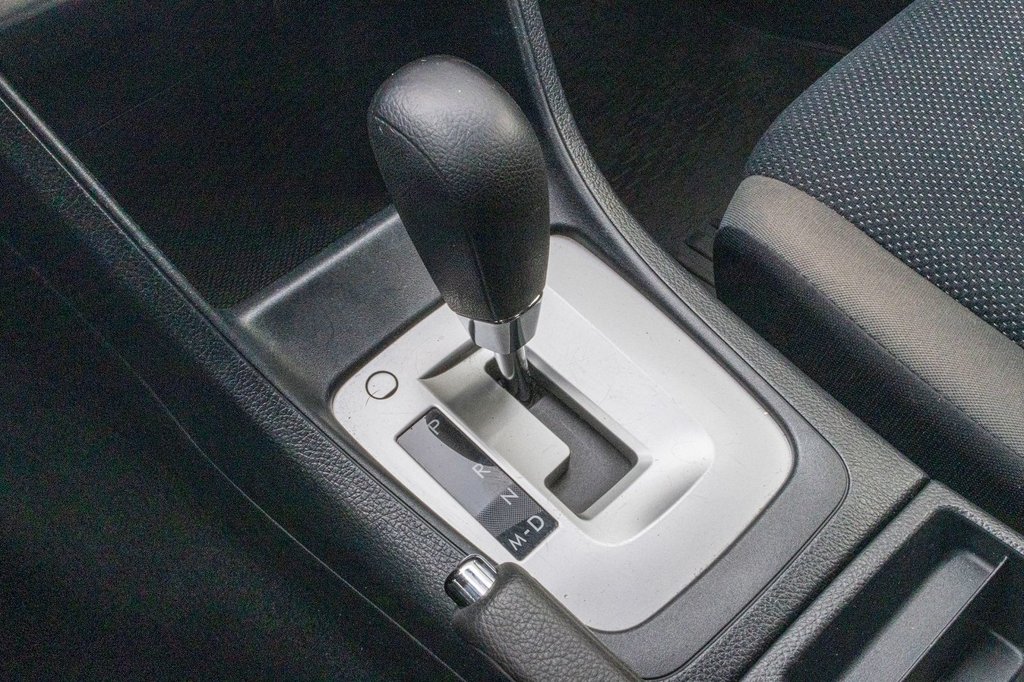2016 Subaru Impreza 2.0i w/Touring Pkg in Charlemagne, Quebec - 15 - w1024h768px