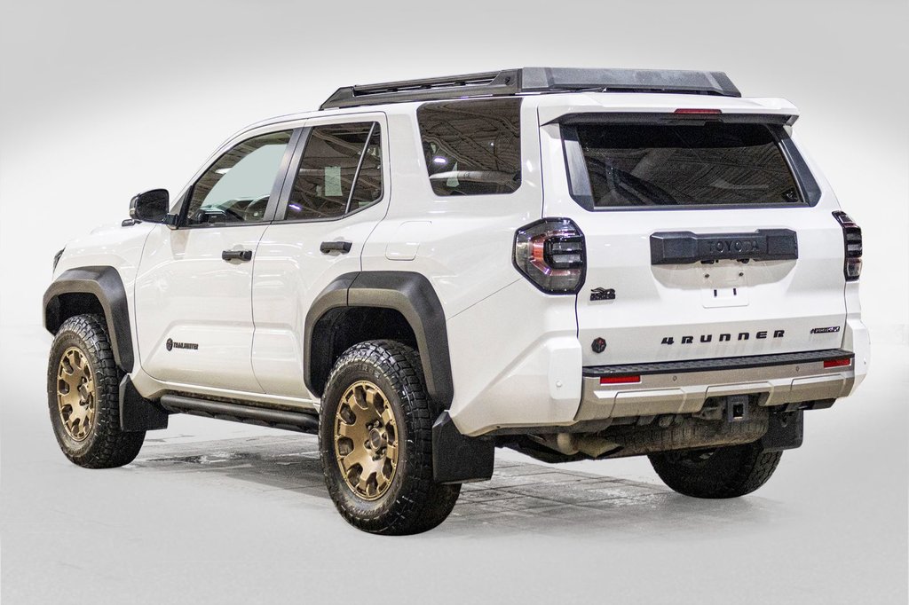 2025 Toyota 4RUNNER HYBRIDE TRAILHUNTER **RARE**JAMAIS ACCIDENTÉ+CUIR+33PO** in Charlemagne, Quebec - 4 - w1024h768px