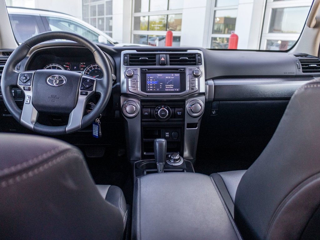 2019 Toyota 4Runner SR5 7 PASSAGERS **CUIR+TOIT+MAG** in Saint-Jérôme, Quebec - 22 - w1024h768px