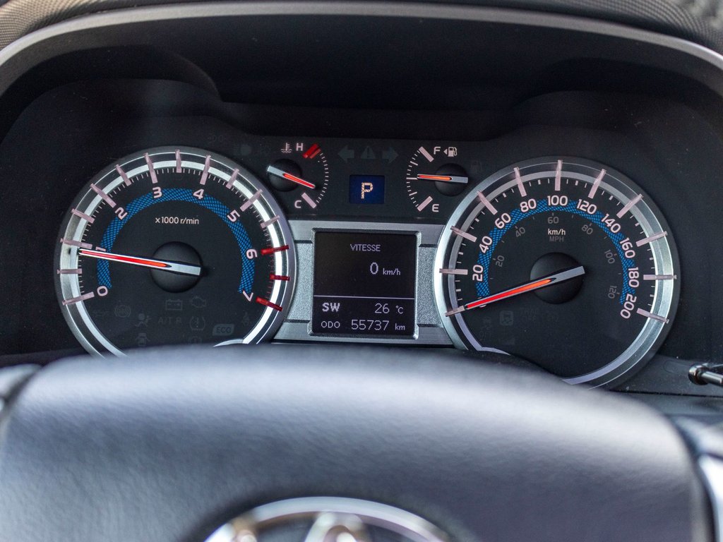 2019 Toyota 4Runner SR5 7 PASSAGERS **CUIR+TOIT+MAG** in Saint-Jérôme, Quebec - 18 - w1024h768px