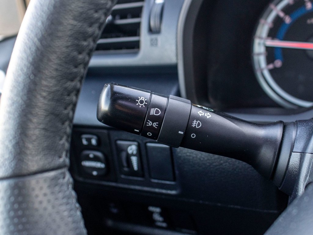 2019 Toyota 4Runner SR5 7 PASSAGERS **CUIR+TOIT+MAG** in Saint-Jérôme, Quebec - 19 - w1024h768px