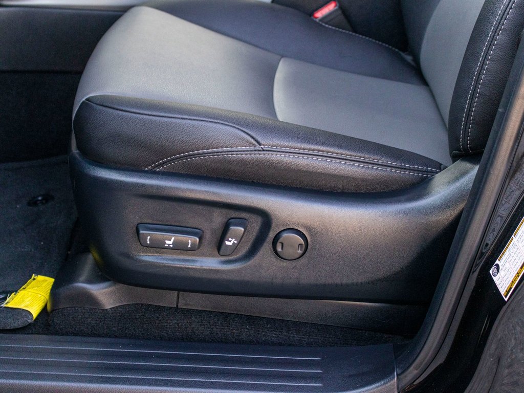 2019 Toyota 4Runner SR5 7 PASSAGERS **CUIR+TOIT+MAG** in Saint-Jérôme, Quebec - 24 - w1024h768px