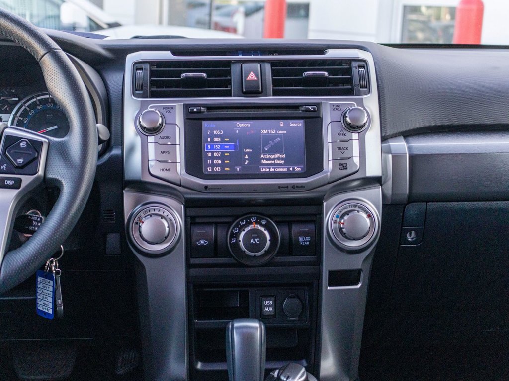 2019 Toyota 4Runner SR5 7 PASSAGERS **CUIR+TOIT+MAG** in Saint-Jérôme, Quebec - 9 - w1024h768px