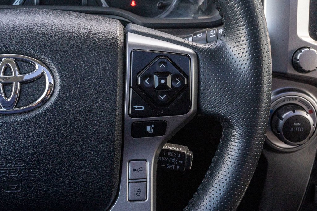 Toyota 4Runner LIMITED **JAMAIS ACCIDENTÉ+CUIR+TOIT+7 PASSAGERS** 2020 à Charlemagne, Québec - 11 - w1024h768px