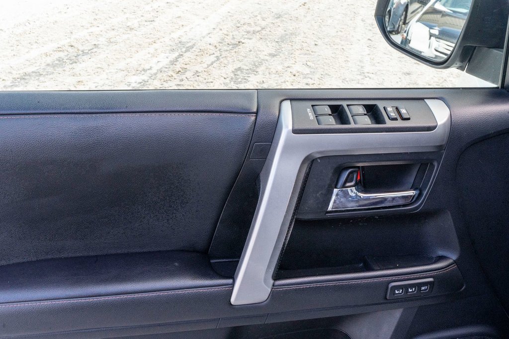 Toyota 4Runner LIMITED **JAMAIS ACCIDENTÉ+CUIR+TOIT+7 PASSAGERS** 2020 à Charlemagne, Québec - 20 - w1024h768px