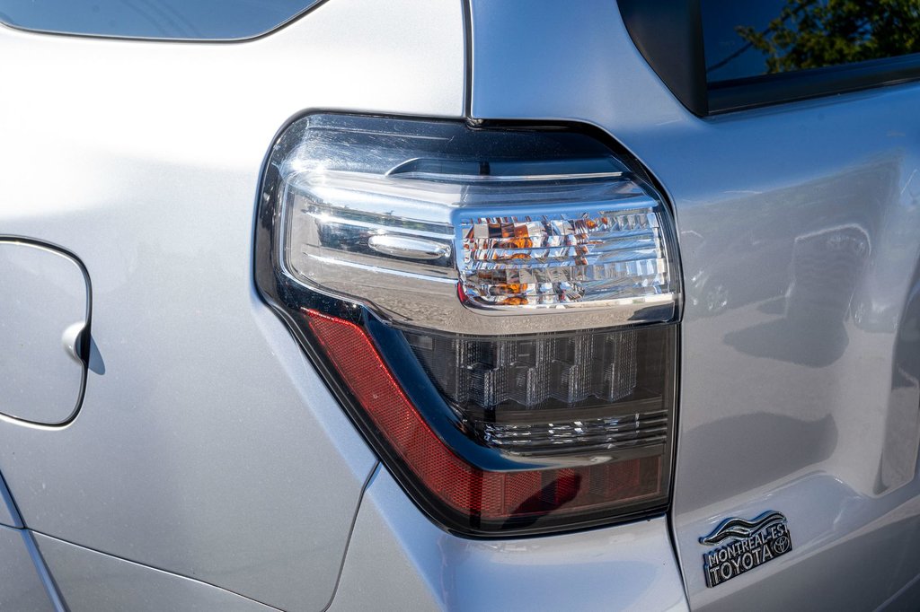 Toyota 4Runner  2021 à Charlemagne, Québec - 27 - w1024h768px