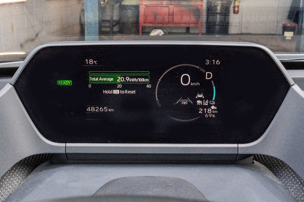 Toyota BZ4X LE **JAMAIS ACCIDENTÉ** CARPLAY+CAMÉRA+MAG 2023 à Charlemagne, Québec - 24 - w1024h768px