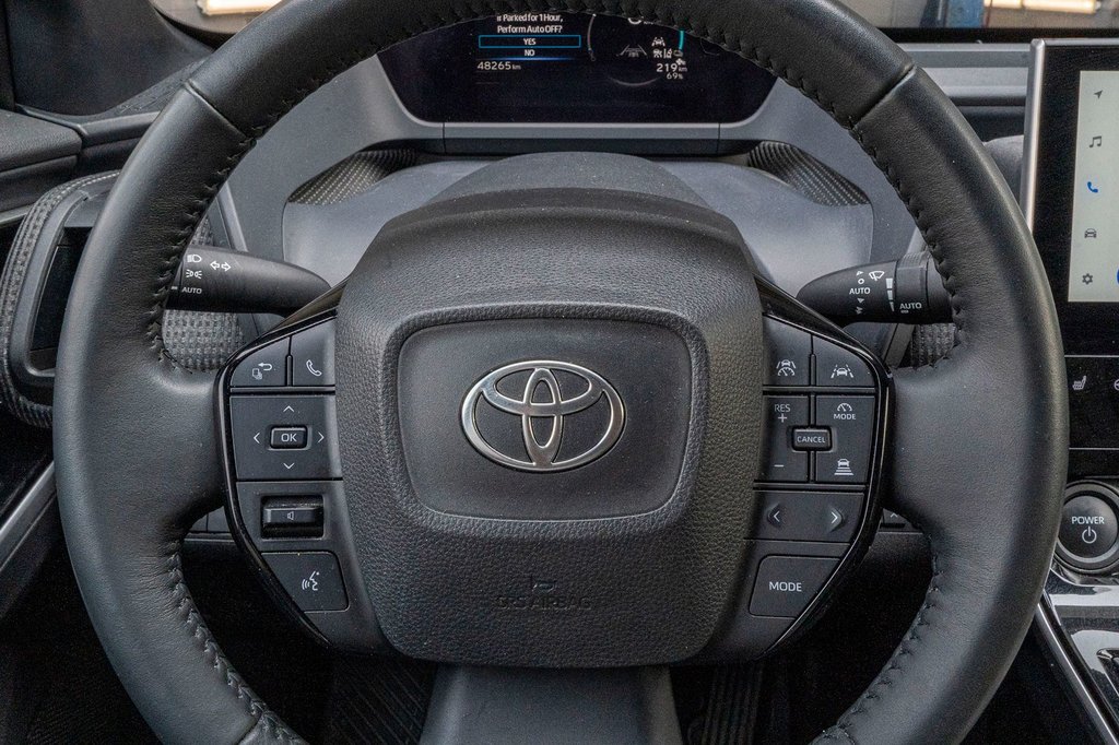 Toyota BZ4X LE **JAMAIS ACCIDENTÉ** CARPLAY+CAMÉRA+MAG 2023 à Charlemagne, Québec - 13 - w1024h768px