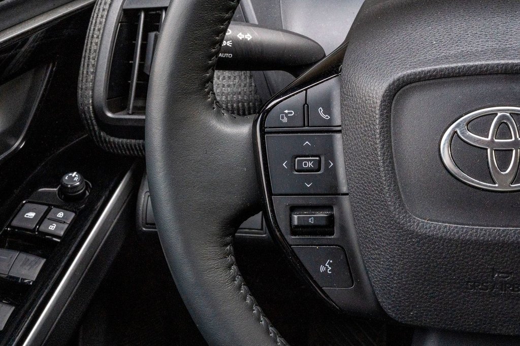 Toyota BZ4X LE **JAMAIS ACCIDENTÉ** CARPLAY+CAMÉRA+MAG 2023 à Charlemagne, Québec - 14 - w1024h768px