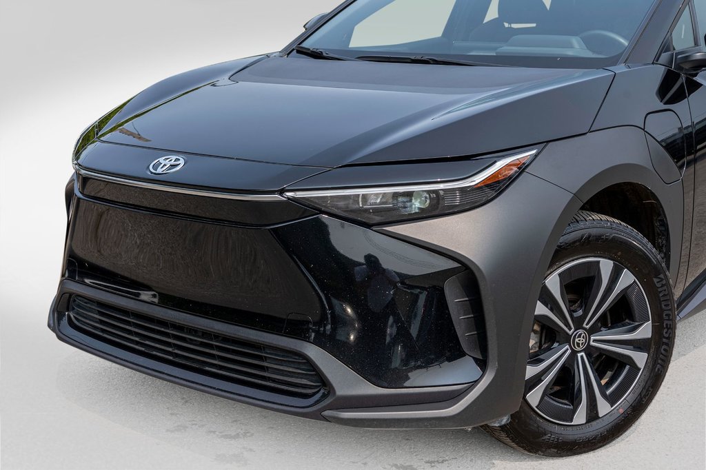 Toyota BZ4X LE **JAMAIS ACCIDENTÉ** CARPLAY+CAMÉRA+MAG 2023 à Charlemagne, Québec - 35 - w1024h768px