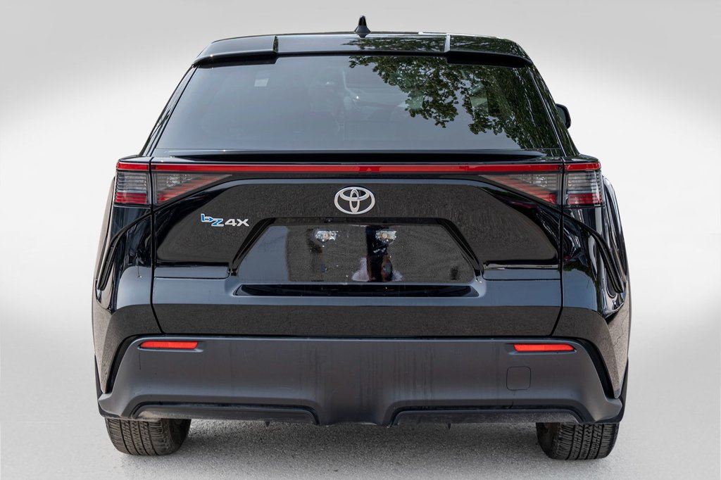 Toyota BZ4X LE **JAMAIS ACCIDENTÉ** CARPLAY+CAMÉRA+MAG 2023 à Charlemagne, Québec - 5 - w1024h768px